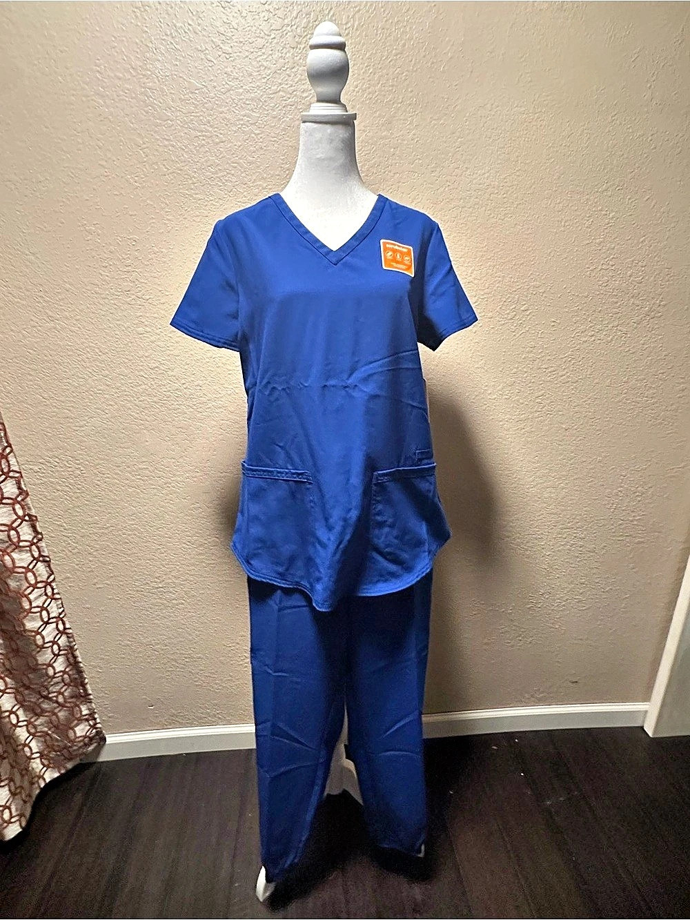 Scrubstar Core Essentials Women's V-Neck Top Blue Size Small NWT V-Neck Top